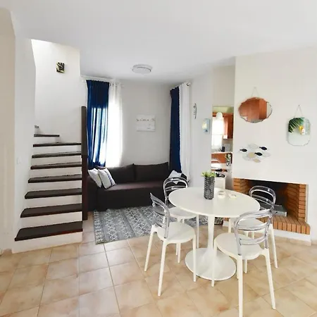 Сasa de vacaciones Oikos *